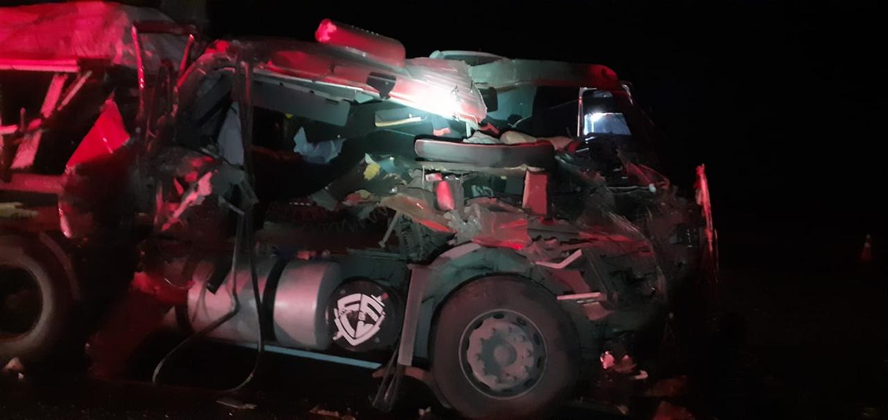 Foto 2 de 7 — Veja mais fotos do acidente que matou mãe e filho na SP-310 em Araraquara